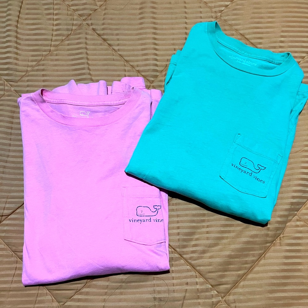 BUNDLE !!! Mens shirts vineyard pink size M , green size XS